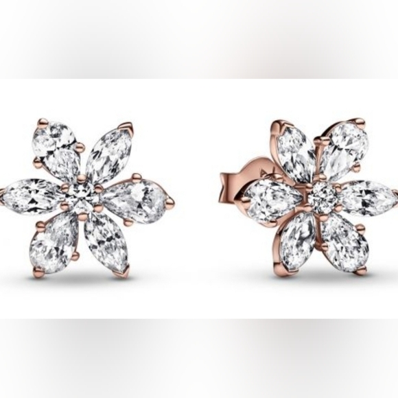 Pandora Jewelry - Authentic NEW Pandora Sparkling Herbarium Cluster Stud Earrings 14KRG CZ